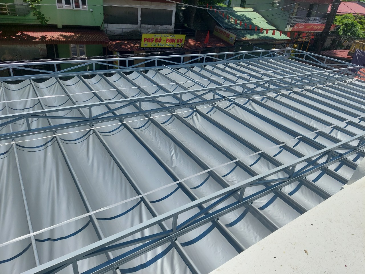 Bạt kéo ngoài trời màu xám nhạt