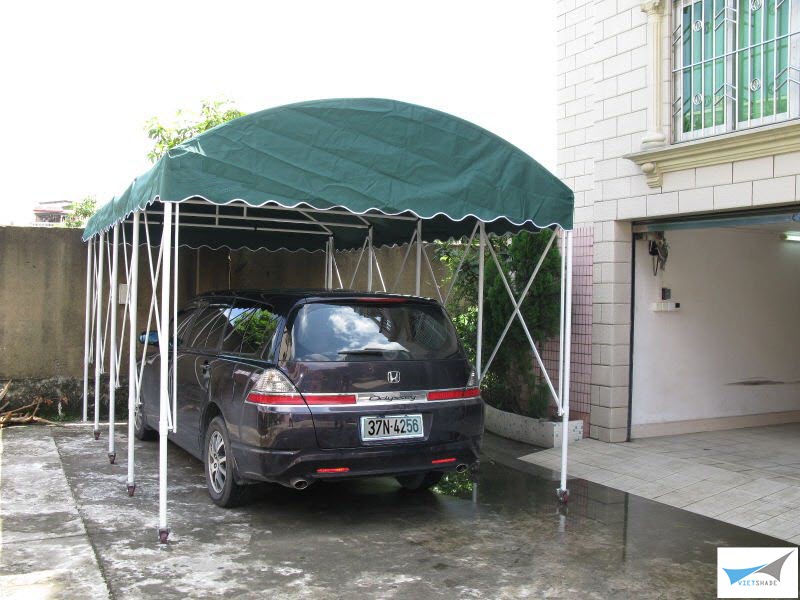 Nhà vòm màu xanh