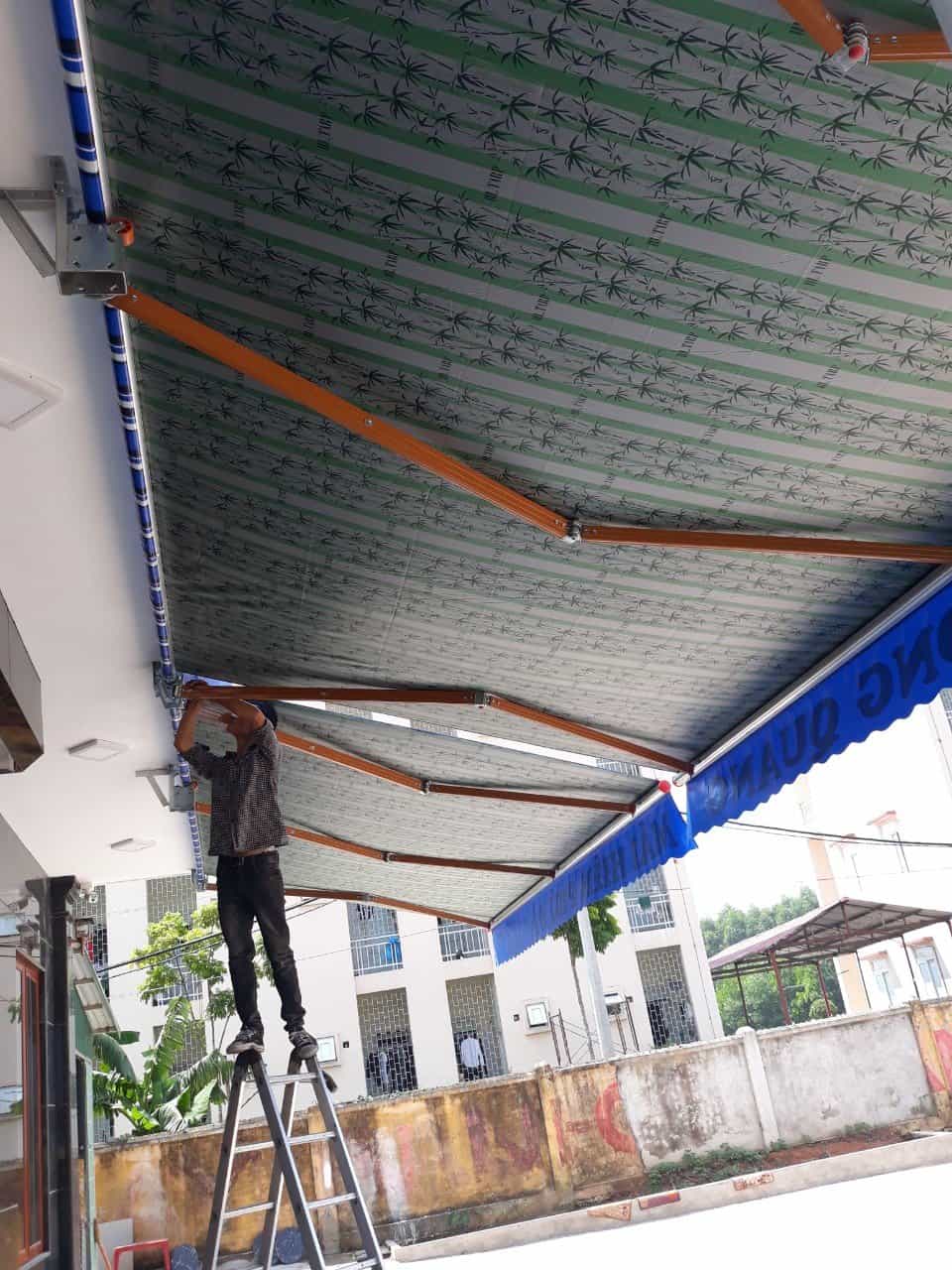 sửa mái hiên