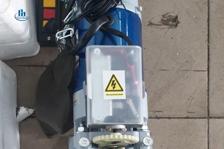 motor mái bạt che di động